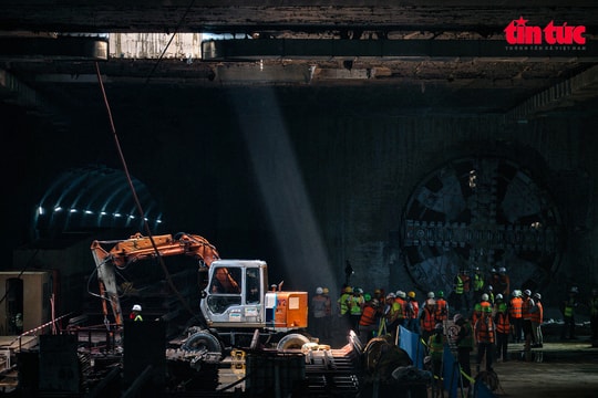 Robot TBM 2 Metro Nhổn đã tiến vào ga S10