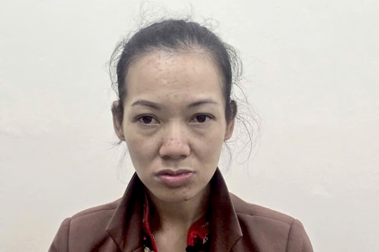 Nữ quái sa lưới cùng hàng trăm viên hồng phiến và ma túy đá