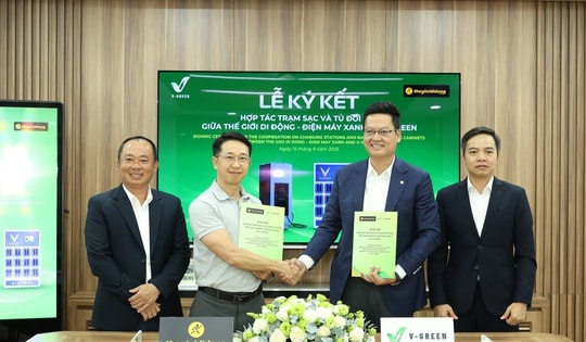 Công ty của ông Phạm Nhật Vượng "bắt tay" Thế Giới Di Động mở 2.000 trạm sạc, đổi pin xe điện