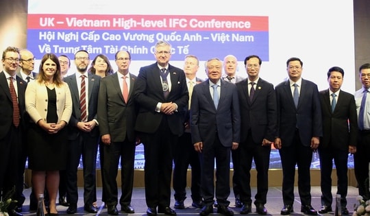 Việt Nam và Anh hợp tác xây dựng trung tâm tài chính quốc tế tại TP HCM, Đà Nẵng