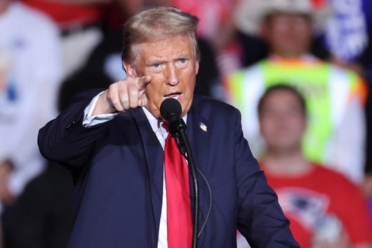 Ông Trump khởi kiện tờ New York Times, đòi bồi thường 15 tỷ USD