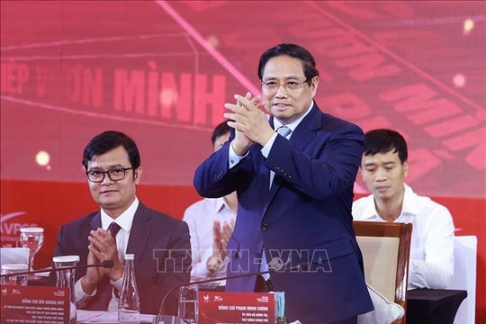Thủ tướng Phạm Minh Chính dự Phiên đối thoại cấp cao Diễn đàn Kinh tế tư nhân Việt Nam 2025