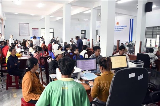 Chính quyền địa phương 2 cấp: Tạo thói quen sử dụng công nghệ số cho người dân