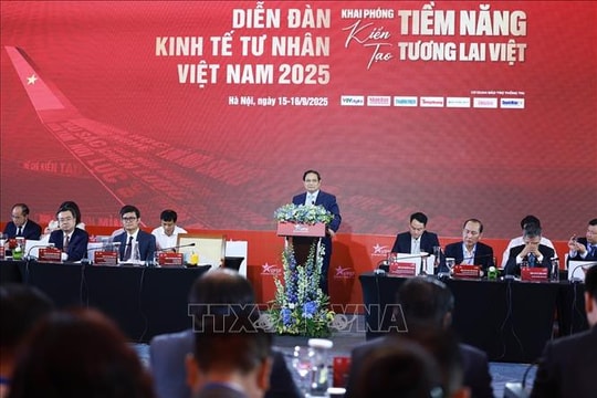 Thủ tướng Phạm Minh Chính: Doanh nghiệp tư nhân yêu nước, trí tuệ, nhân văn, hội nhập, phát triển