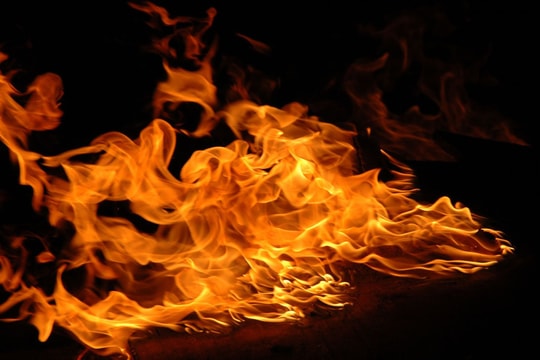 Cháy nhà ở Hà Nội trong đêm, kịp thời giải cứu 3 người thoát nạn