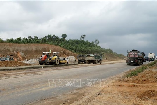 Tháo gỡ khó khăn cho 4 dự án giao thông trọng điểm