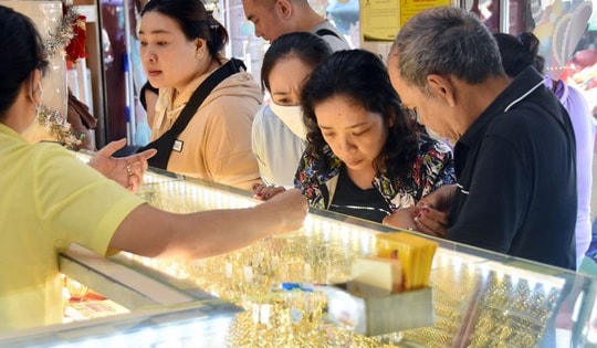 Đánh thuế giao dịch vàng