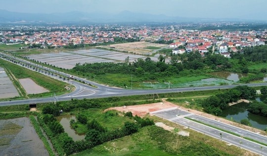 Không có chuyện "làm cầu vượt Điện Biên Phủ" qua đường tránh Đồng Hới