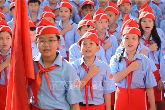 Nhiều khía cạnh nhân văn từ việc 'nâng tầm vóc dân tộc'