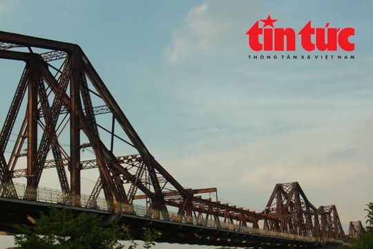 Bảo tồn, phát huy di sản cầu Long Biên gắn với tái thiết không gian đô thị