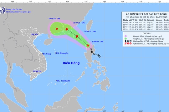 Áp thấp nhiệt đới gây gió giật mạnh, sóng lớn trên khu vực Bắc Biển Đông