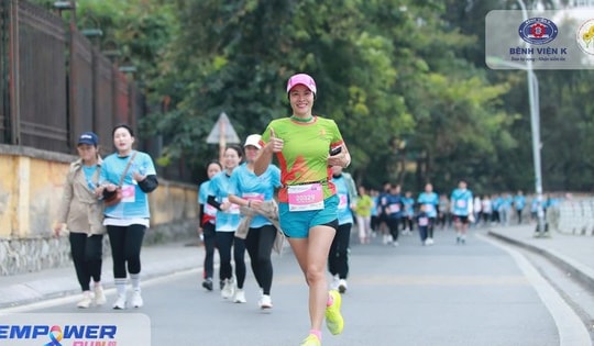 Câu chuyện truyền cảm hứng của chiến binh ung thư tại “Hành trình tiếp sức 2025”