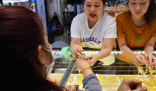 Thuế giao dịch vàng phải đánh trúng đầu cơ