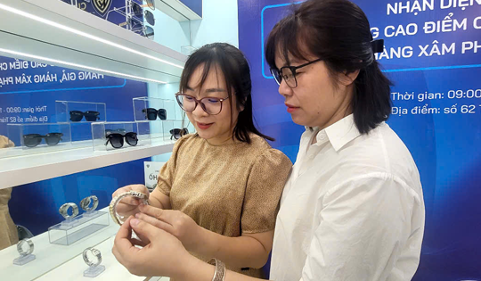 Tổng lực "bao vây" hàng giả, hàng nhái