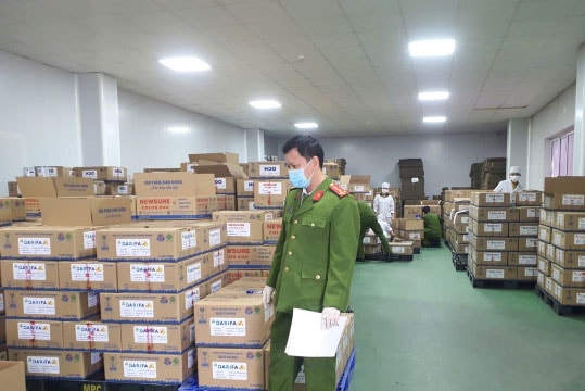 Sớm hoàn thiện và thực thi hiệu quả chính sách pháp luật về bảo vệ người tiêu dùng