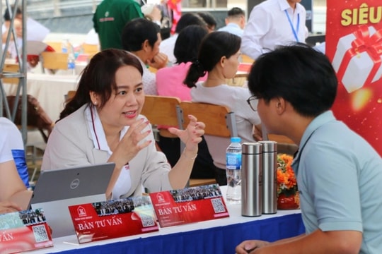 Xác định những nhóm lao động được làm 8h/ngày, hưởng 300% lương dịp lễ tết