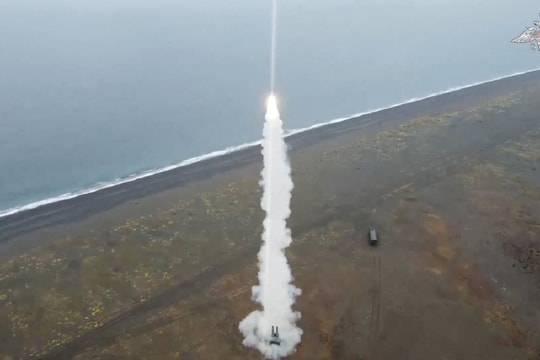 Cặp đôi 'sát thủ' Bắc Cực của Nga thách thức hạm đội phương Tây