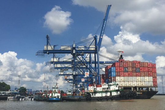 Xuất khẩu đạt kỷ lục trong 8 tháng nhờ khu vực đầu tư nước ngoài