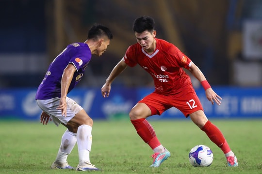 Thay cả giám đốc lẫn huấn luyện viên, Hà Nội FC vẫn chưa thắng