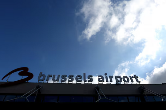 Sân bay châu Âu hỗn loạn vì tấn công mạng