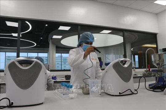 Cơ chế, chính sách thu hút chuyên gia khoa học, công nghệ, đổi mới sáng tạo và chuyển đổi số