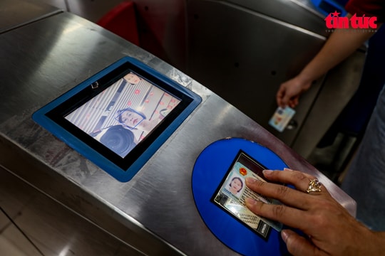 Hà Nội Metro thử nghiệm sinh trắc học hướng tới giao thông thông minh