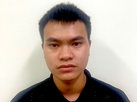 Tạm giữ hình sự ‘thư ký tổng tài’ hành hung nhân viên quán cà phê ở Hà Nội