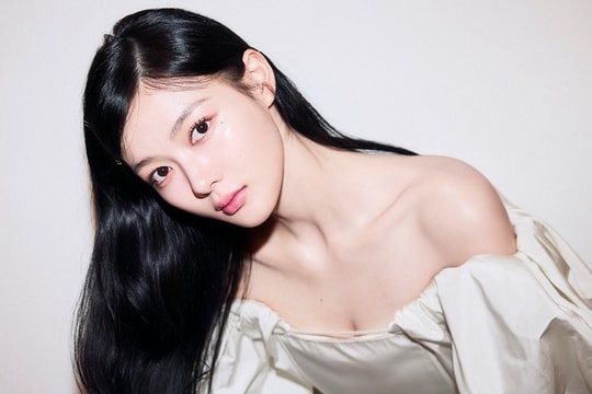 'Em gái quốc dân' lộ ảnh hẹn hò bạn diễn ở Nha Trang