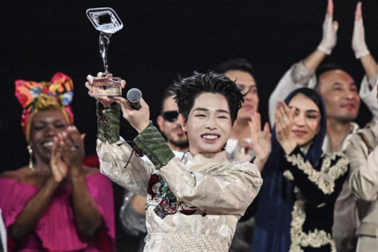 Giành Quán quân cuộc thi âm nhạc ở Nga, Đức Phúc nói gì?