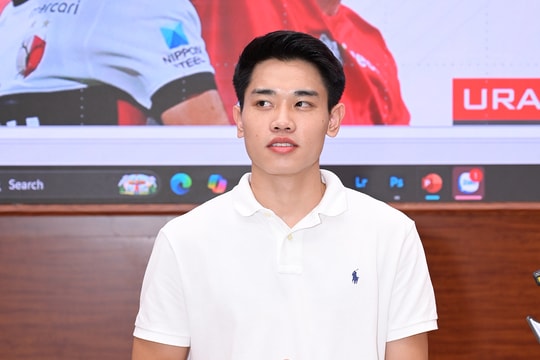 Ngôi sao U23 Việt Nam tiết lộ thần tượng, mơ ước ra nước ngoài chơi bóng