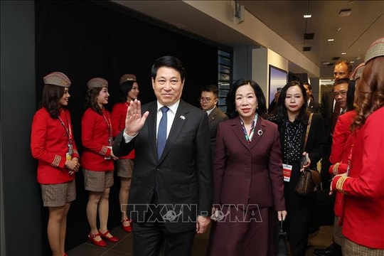 Chủ tịch nước đến Seattle, bắt đầu các hoạt động song phương tại Hoa Kỳ