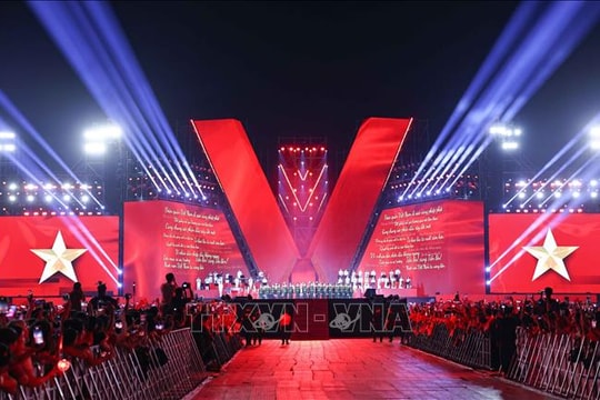 Concert âm nhạc: Sức mạnh tinh thần dân tộc và phát triển công nghiệp văn hóa