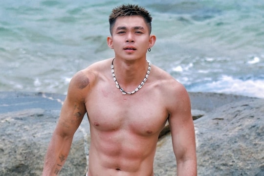 Jun Phạm gặp khó