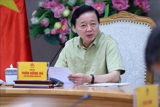 ​Phó Thủ tướng Trần Hồng Hà: Hoàn thiện cơ chế đặc thù về đất đai và môi trường cho Trung tâm tài chính quốc tế