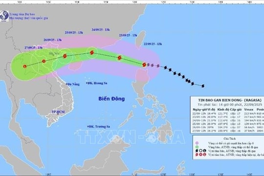 Siêu bão RAGASA cách đảo Luzon (Philippines) khoảng 140km