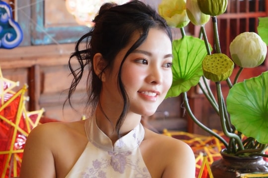 Quán cà phê TPHCM chi 100 triệu đồng dựng rồng 12m hút khách, không phụ thu