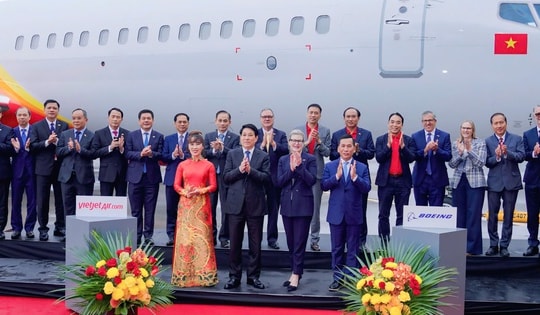 Chủ tịch nước chứng kiến Vietjet nhận bàn giao máy bay Boeing đầu tiên trong đơn hàng 200 chiếc