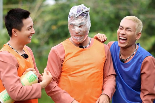 Show '2 ngày 1 đêm' xin lỗi về hành động phản cảm, gây ảnh hưởng xấu tới trẻ em