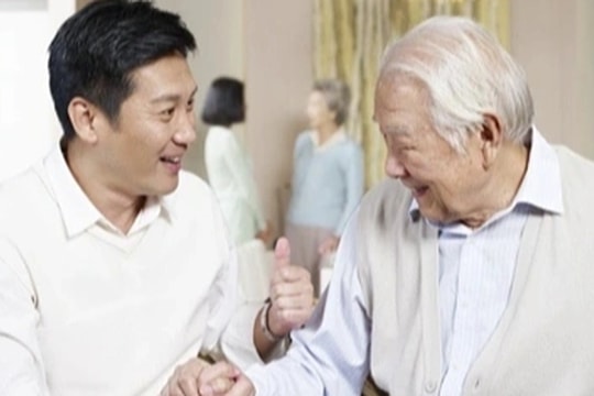 Sống trong biệt thự giàu sang, tôi vẫn bị hàng xóm mỉa mai vì một lý do