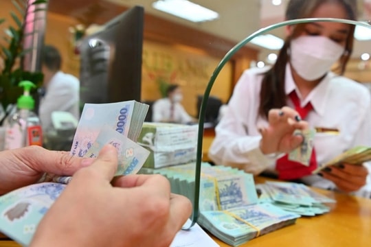 Cách xác định tiền lương làm căn cứ đóng BHXH theo luật mới