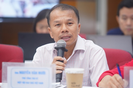 Đề xuất hạn chế bán hàng tràn lan trên vỉa hè, lề đường