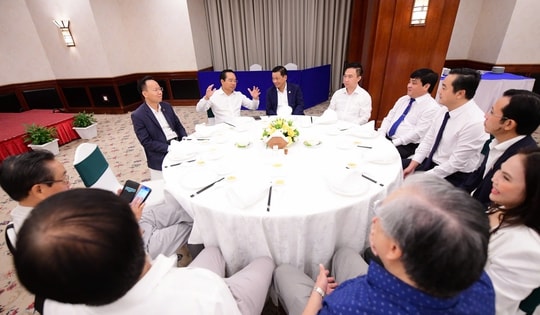 Chủ tịch UBND TP HCM sẽ cùng uống cà phê, ăn sáng định kỳ với doanh nhân