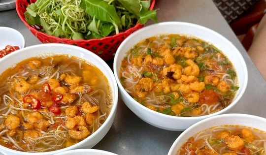 Xôn xao bát bún đặc sản Quảng Ninh nhiều tôm nõn giá 20.000 đồng, sự thật bất ngờ