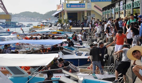 Chính thức thu phí tham quan Vịnh Nha Trang