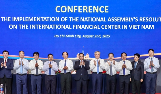 Hoàn thiện chính sách đất đai cho Trung tâm tài chính quốc tế