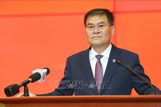 Phê chuẩn kết quả bầu, miễn nhiệm chức vụ Chủ tịch UBND tỉnh Quảng Ninh