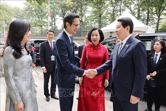 Chủ tịch nước thăm Phái đoàn Thường trực Việt Nam tại Liên hợp quốc