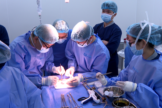 Cắt phổi triệt căn ung thư