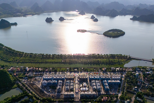 Tam Chúc được nâng hạng di tích, kéo theo dư địa bất động sản