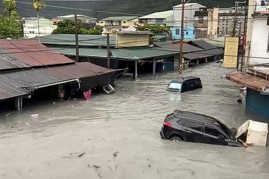 Vỡ hồ chứa ở Đài Loan do bão Ragasa, ít nhất 14 người chết